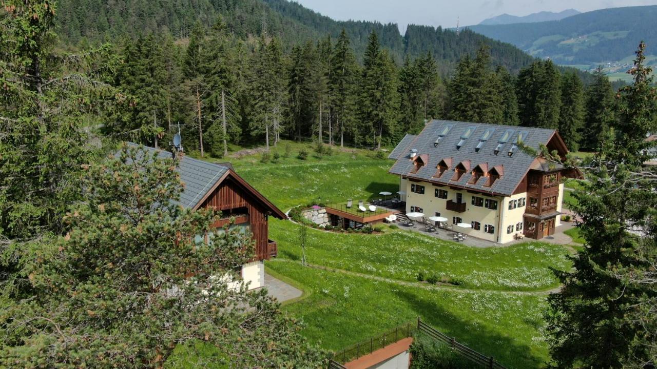 Natura Boutique Chalet Wellness Spa Доббиако Экстерьер фото