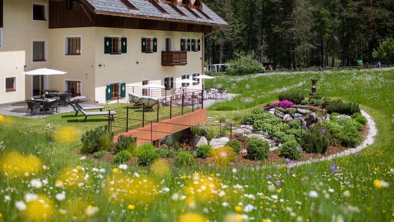 Natura Boutique Chalet Wellness Spa Доббиако Экстерьер фото