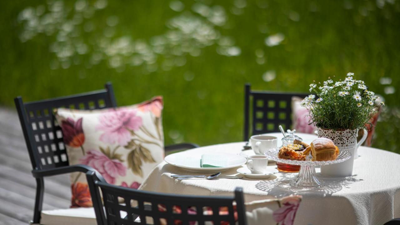 Natura Boutique Chalet Wellness Spa Доббиако Экстерьер фото