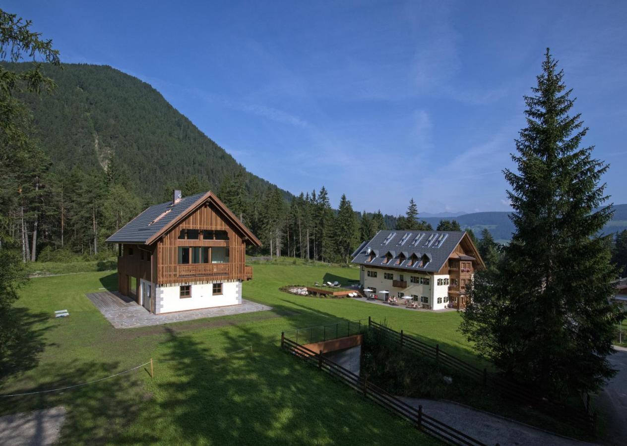 Natura Boutique Chalet Wellness Spa Доббиако Экстерьер фото